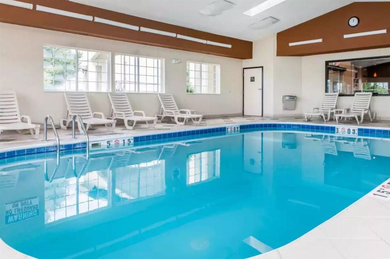 Comfort Suites コロンバス エクステリア 写真