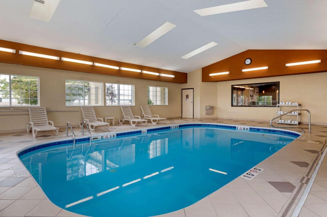 Comfort Suites コロンバス エクステリア 写真
