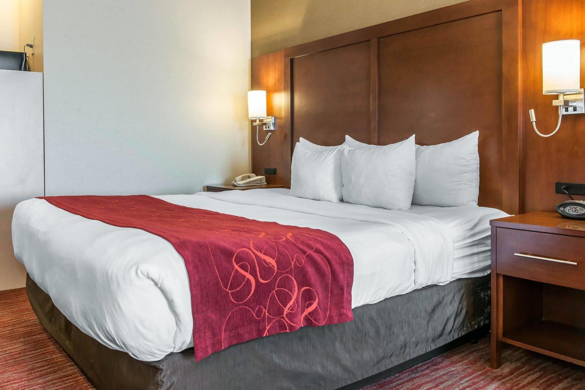 Comfort Suites コロンバス エクステリア 写真
