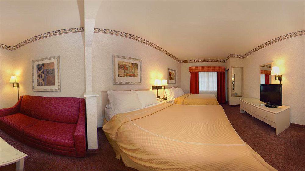 Comfort Suites コロンバス エクステリア 写真